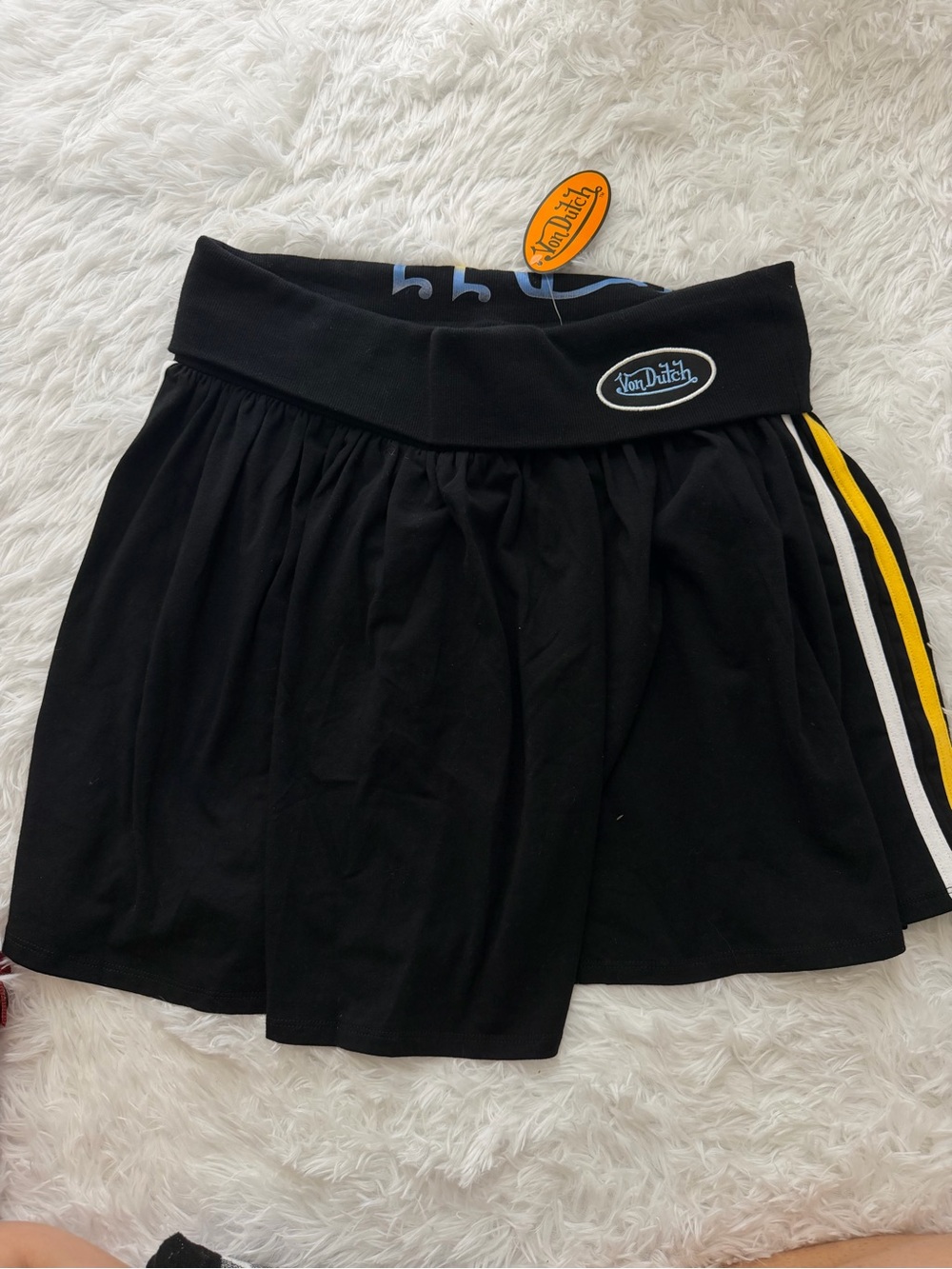 Von Dutch skirt large NWT